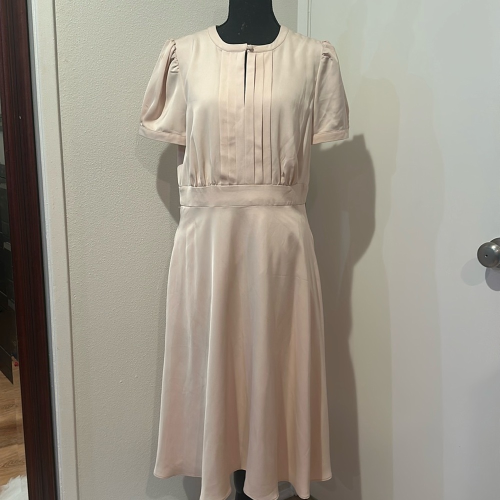 Very pretty babydoll dress light rose/cream satin